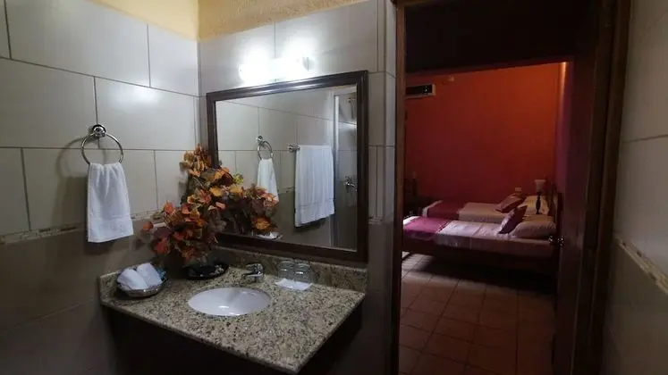 Deluxe Üç Kişilik Oda, Bahçe Manzaralı