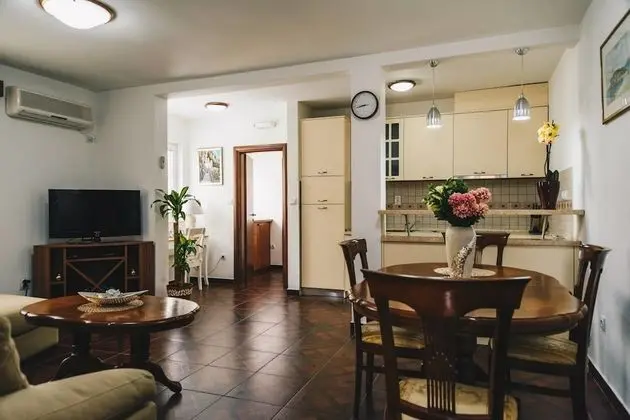 Apart Daire, 1 Yatak Odası, Teras, Bahçe Manzaralı