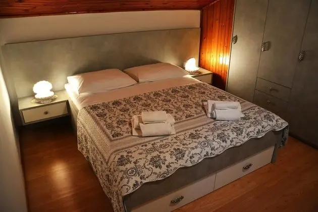 Apart Daire, 2 Yatak Odası, Teras, Bahçe Manzaralı