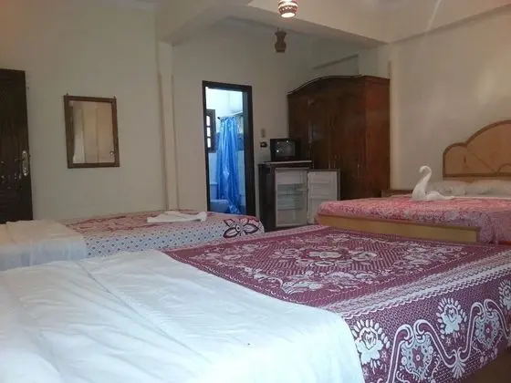 Standard Üç Kişilik Oda, 3 Tek Kişilik Yatak, Sigara İçilebilir, Nehir Manzaralı