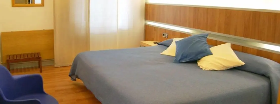 Tek Büyük Yataklı Oda (+ extra bed)