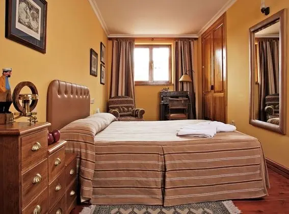 Superior Tek Büyük veya İki Ayrı Yataklı Oda