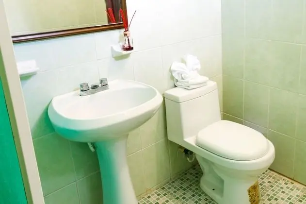 Standard Tek Büyük Yataklı Oda