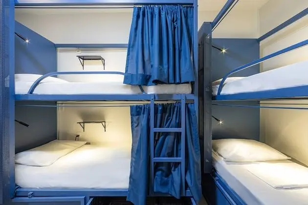 Ortak Ranzalı Oda, Sadece kadınlar için (8 beds)