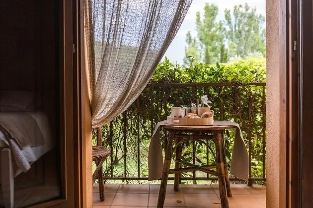 Classic Tek Büyük Yataklı Oda, 1 En Büyük (King) Boy Yatak, Balkon, Bahçe Manzaralı