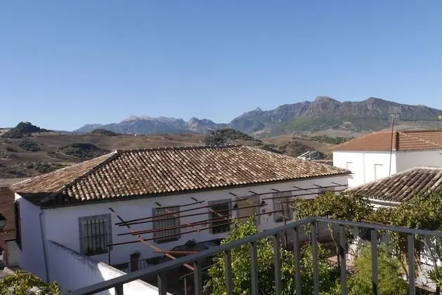 Deluxe Tek Büyük veya İki Ayrı Yataklı Oda, Balkon, Dağ Manzaralı