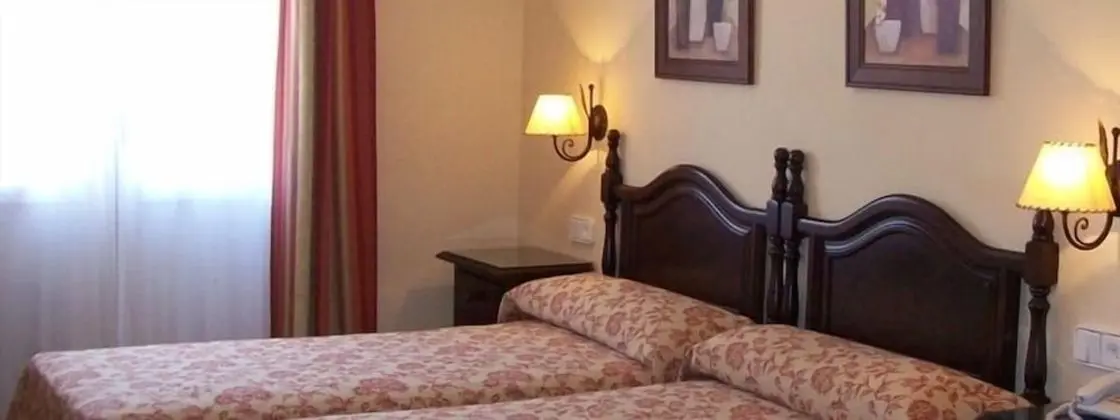 Tek Büyük Yataklı Oda (Balcony or Patio)