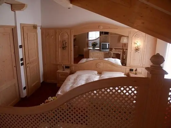 Tek Büyük Yataklı Oda