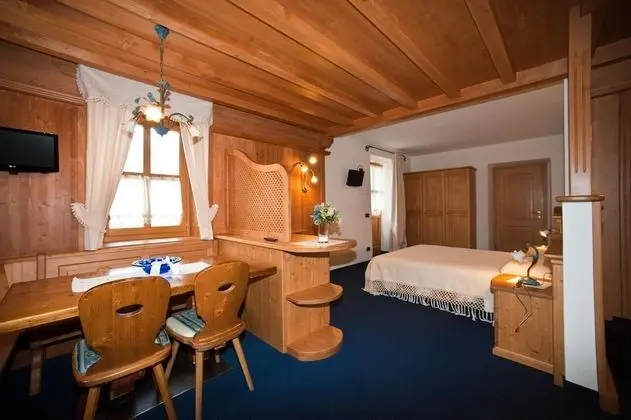 Tek Büyük Yataklı Oda