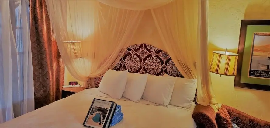 Basic King Room