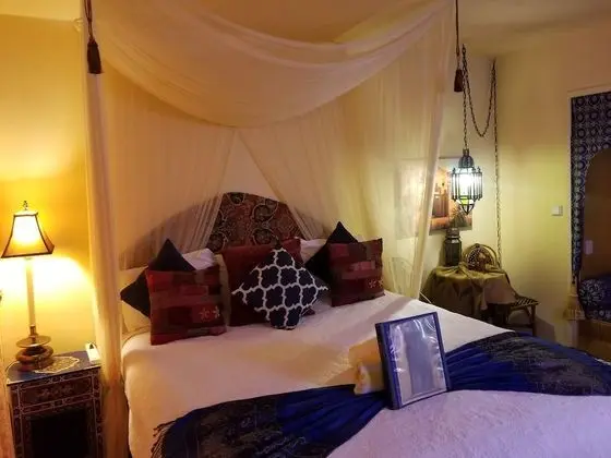 Basic King Room