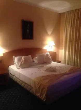 Tek Büyük veya İki Ayrı Yataklı Oda, 1 Çift Kişilik veya 2 Tek Kişilik Yatak