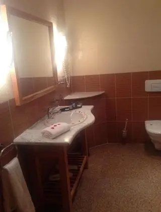 Üç Kişilik Oda