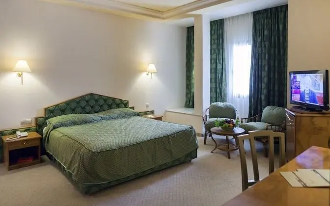 Dört Kişilik Oda