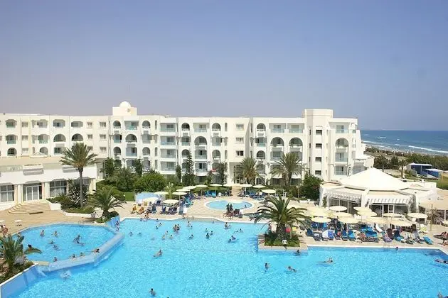 Süit (Tunisian Resident only)