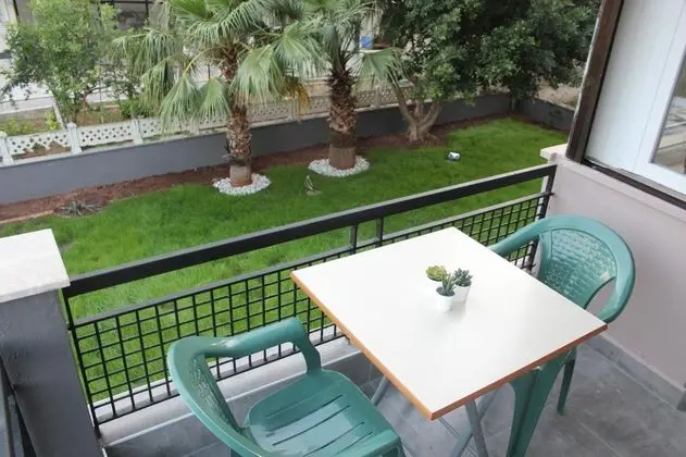 Aile Suiti, Bahçe Manzaralı, Balkonlu