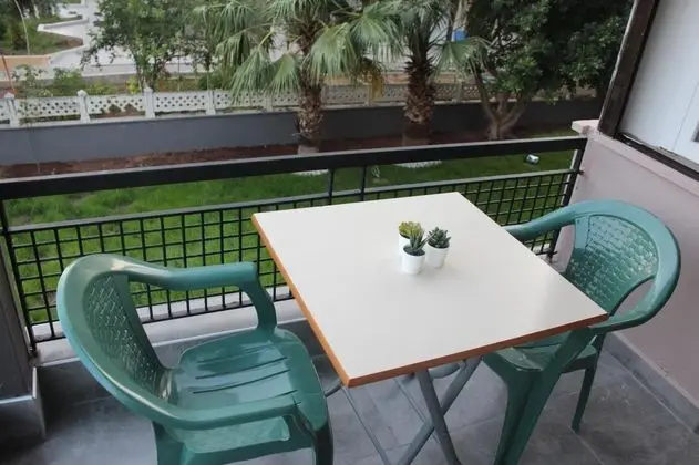 Aile Suiti, Bahçe Manzaralı, Balkonlu
