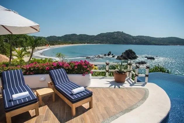 Villa, 4 Yatak Odası, Kişiye Özel Havuzlu, Koy Manzaralı