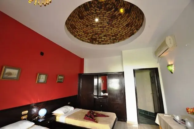Deluxe Tek Büyük veya İki Ayrı Yataklı Oda, 1 Yatak Odası