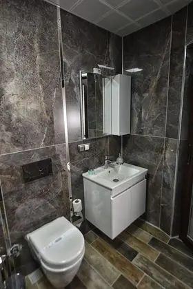 Design Oda, 1 Büyük (Queen) Boy Yatak, Bahçe Manzaralı