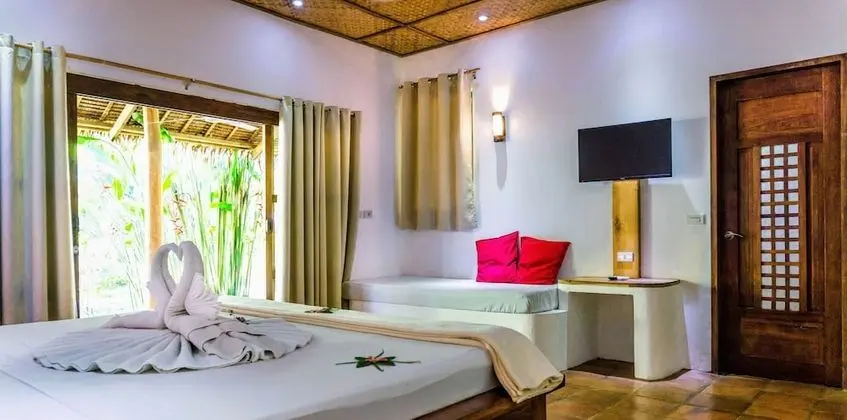 Deluxe Villa, Bahçeli