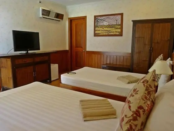 Deluxe Oda, Havuz Kenarı
