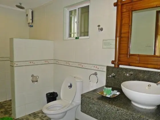 Deluxe Oda, Havuz Kenarı