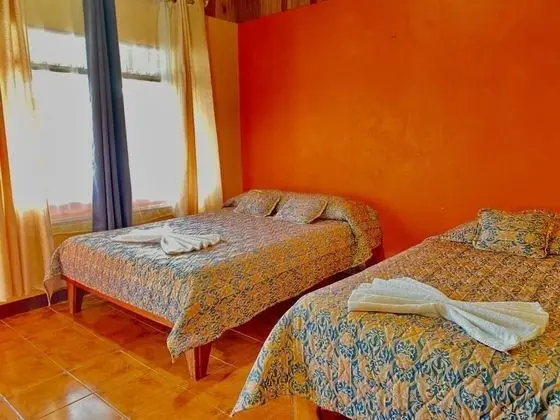 Basic Üç Kişilik Oda