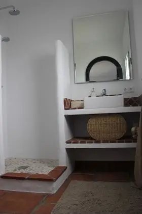 Basic Tek Büyük Yataklı Oda, 1 Büyük (Queen) Boy Yatak (Limón)