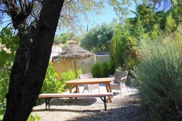 Family Stüdyo, Bahçe Manzaralı (Oliva)