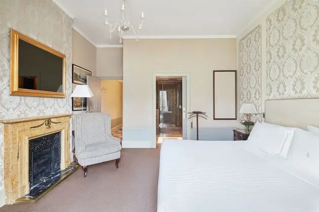 Classic Tek Büyük Yataklı Oda