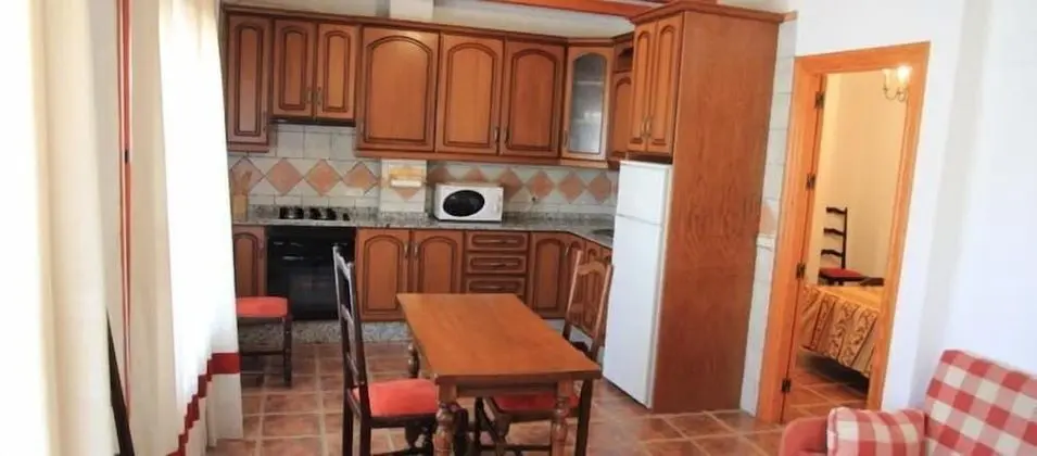 Apart Daire, 2 Yatak Odası, Balkon, Nehir Manzaralı