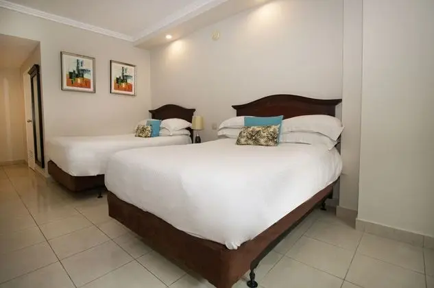 Oda, 2 Büyük (Queen) Boy Yatak, Sigara İçilmez, Şehir Manzaralı
