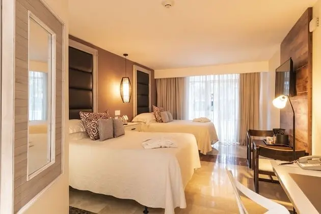 Oda, 2 Çift Kişilik Yatak, Manzaralı, Havuz Kenarı (Cabana)