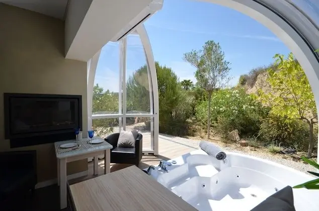 Süit, Sıcak Su Havuzu, Bahçe Manzaralı