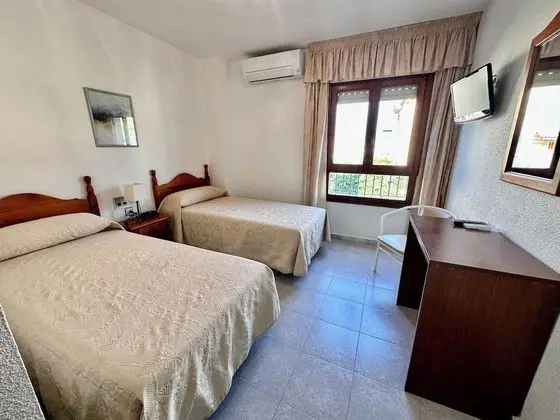 Tek Büyük veya İki Ayrı Yataklı Oda
