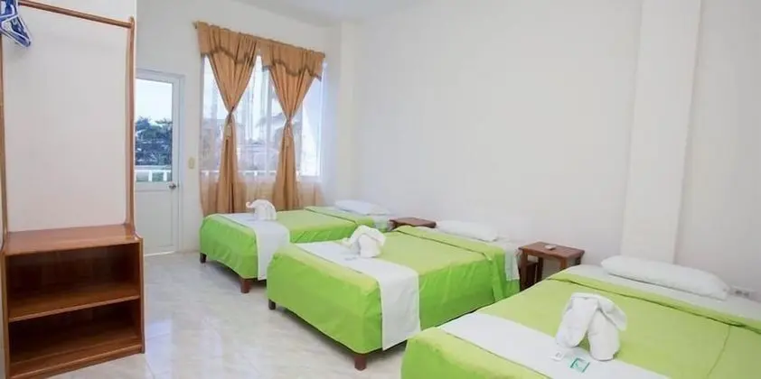 Üç Kişilik Oda, Balkon, Şehir Manzaralı