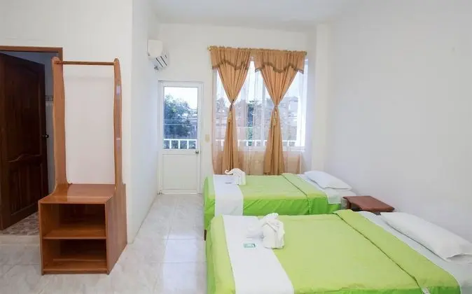 Üç Kişilik Oda, Balkon, Şehir Manzaralı
