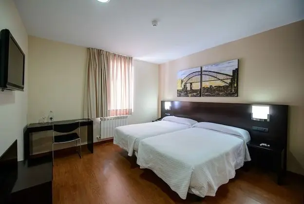 Tek Büyük veya İki Ayrı Yataklı Oda