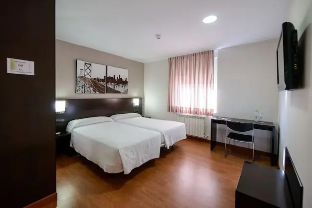 Tek Büyük veya İki Ayrı Yataklı Oda