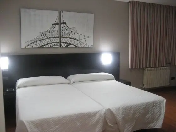 Tek Büyük veya İki Ayrı Yataklı Oda