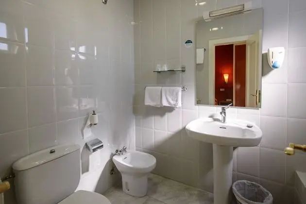 Tek Büyük veya İki Ayrı Yataklı Oda