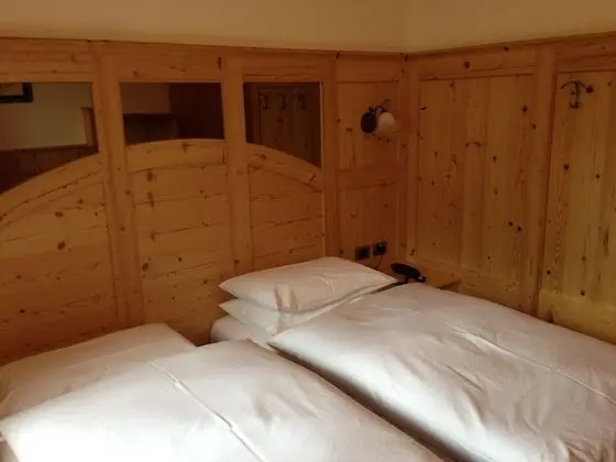 Tek Büyük veya İki Ayrı Yataklı Oda