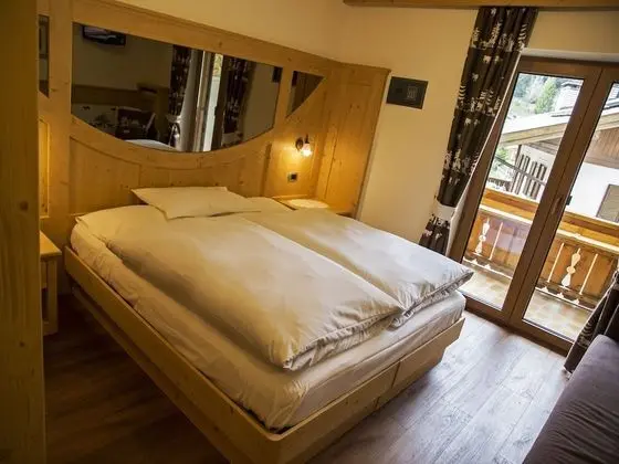 Tek Büyük veya İki Ayrı Yataklı Oda