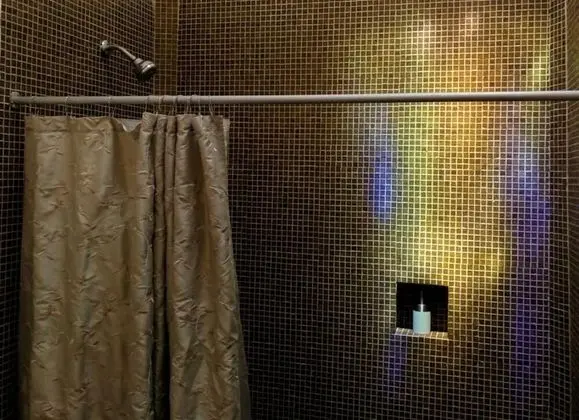 Grand Oda, Ortak Banyo