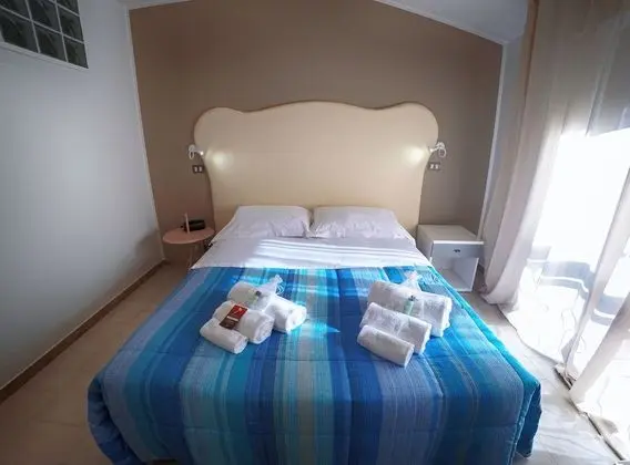 Tek Kişilik Oda, 1 Tek Kişilik Yatak