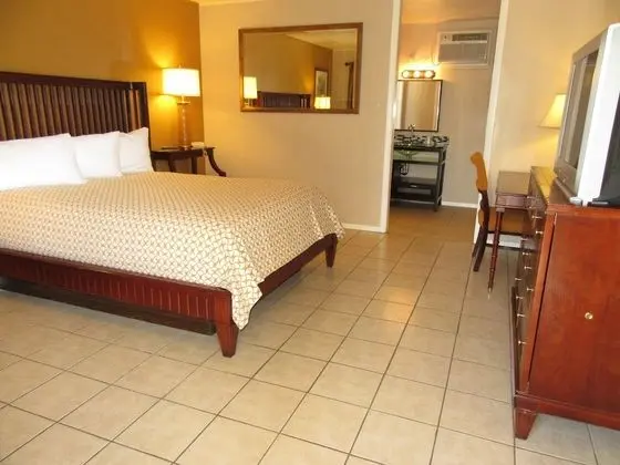 Standard Oda, 1 Büyük (Queen) Boy Yatak, Sigara İçilmez