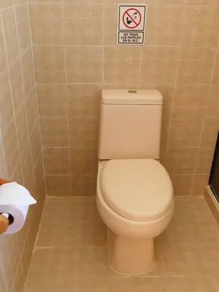 Tek Büyük Yataklı Oda, Havuz Manzaralı