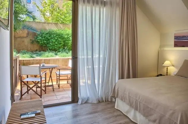 Tek Büyük Yataklı Oda, Teras