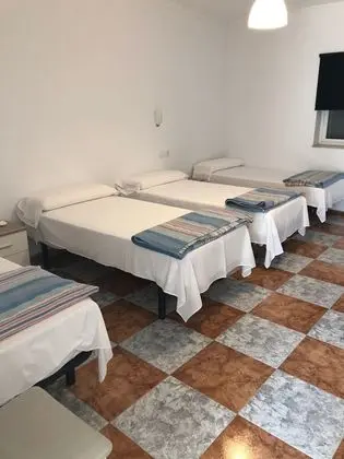 Family Tek Büyük Yataklı Oda